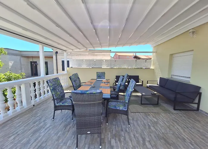 Georgina Villa Vodice